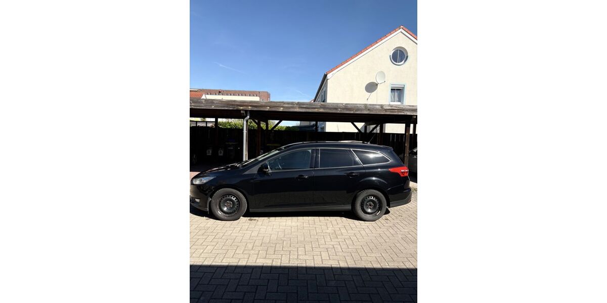 Ford Focus 140.000 km 9.949 &euro; Garbsen 30823