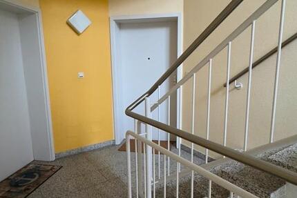 3 Zimmerwohnung mit Balkon und PKW Stellplatz 3 zimmer