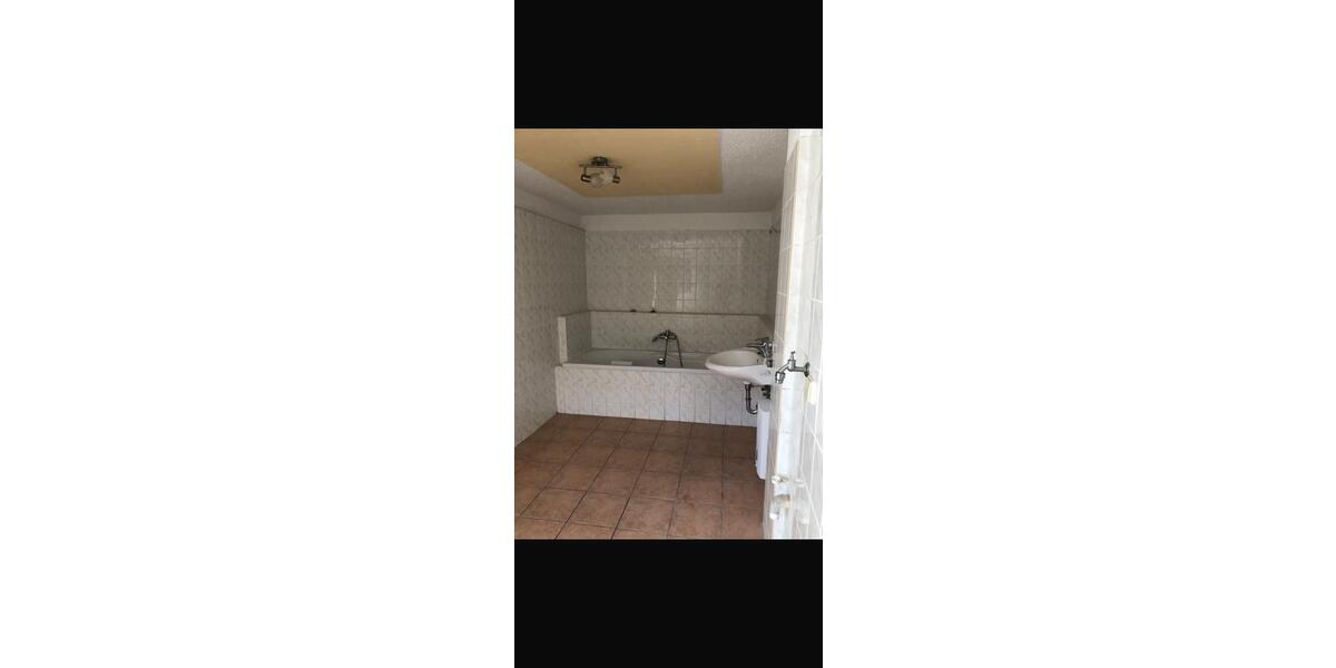 Etagenwohnung Rodenberg - 4 Zimmer, 106 m&sup2;, 1.150&euro; | Angebot:25935216