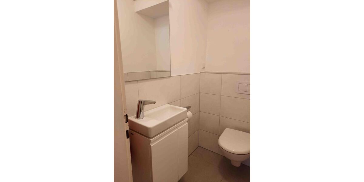 4-Zimmerwohnung mit Wintergarten und Garage in Maschseenähe 4 zimmer