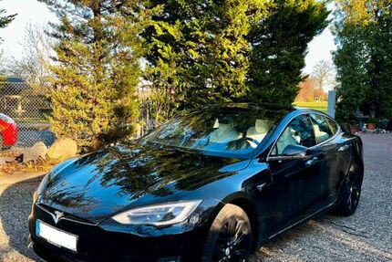 Tesla Model S 215.000 km 28.000 &euro; Isernhagen 30916