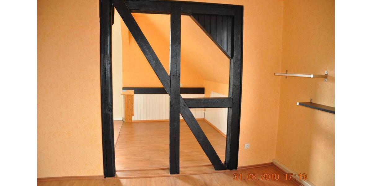 Dachgeschoßwohnung Barsinghausen - 2.5 Zimmer, 74 m&sup2;, 573&euro; | Angebot:26365373