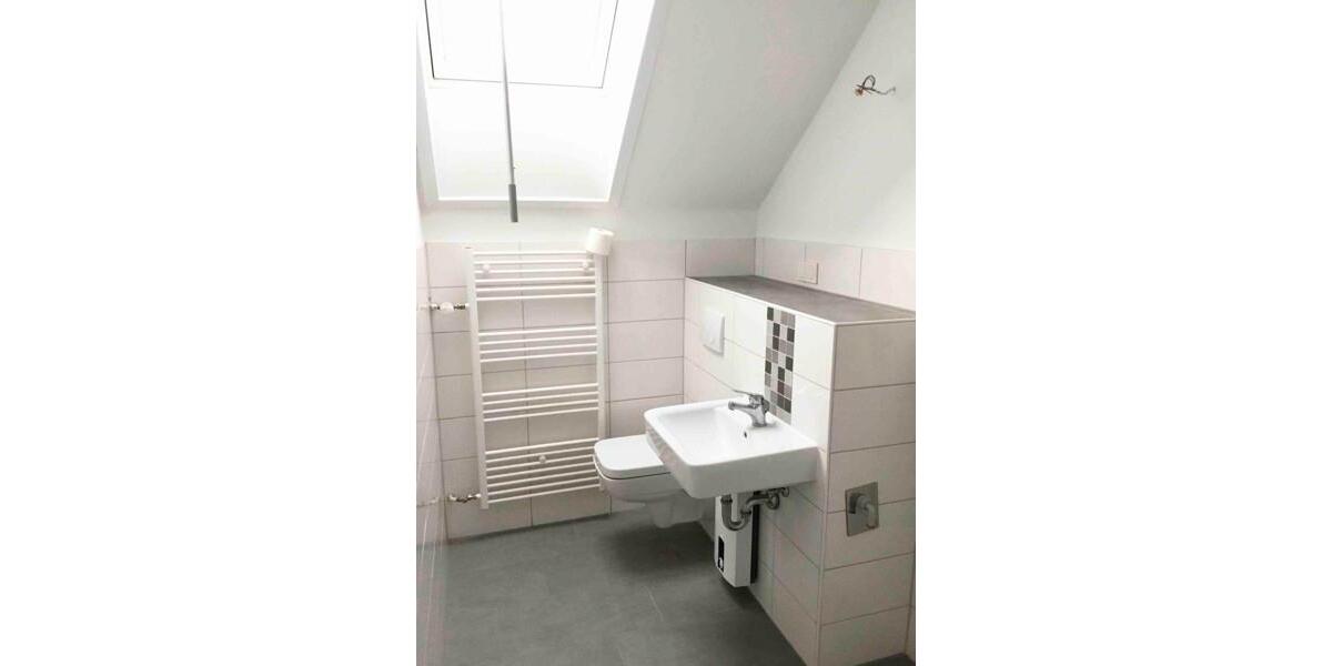 Dachgeschoßwohnung Langenhagen - 1 Zimmer, 35 m&sup2;, 379&euro; | Angebot:25140430