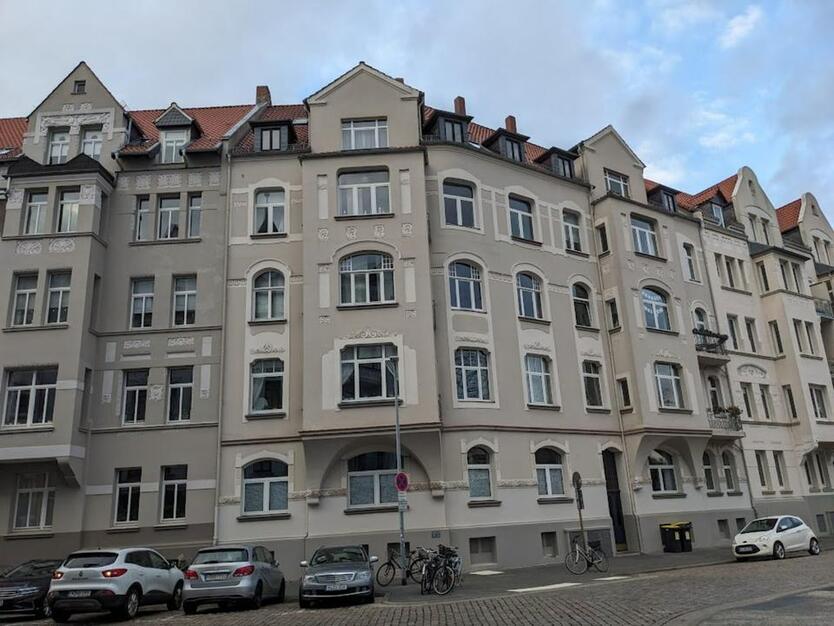 4 Zimmer 125 m² Moltkeplatz, vermietet