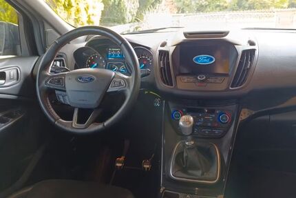 Ford Kuga 102.000 km 13.300 € Uetze 31311