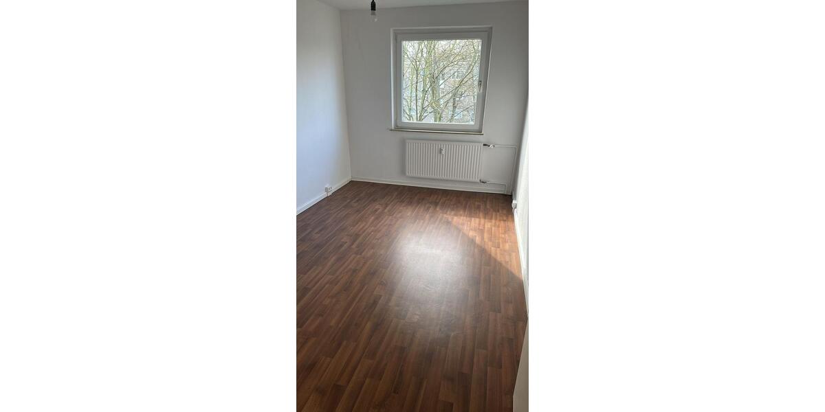 Etagenwohnung Laatzen - 3 Zimmer, 76 m&sup2;, 614&euro; | Angebot:26350986