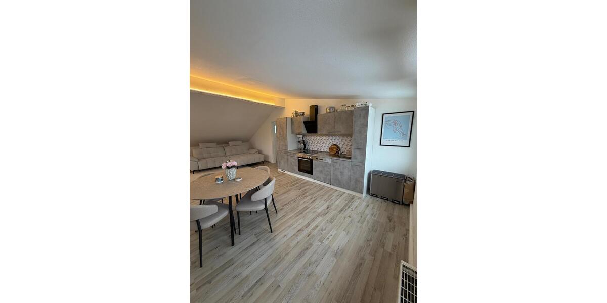 ZU VERMIETEN – WOHNUNG IN SEELZE CALENBERGER STR. 2.5 zimmer