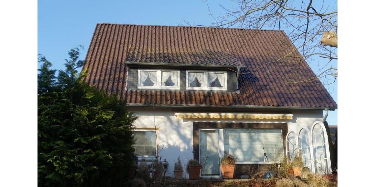 Einfamilienhaus Lehrte - 8 Zimmer, 141 m&sup2;, 375.000&euro; | Angebot:25552867