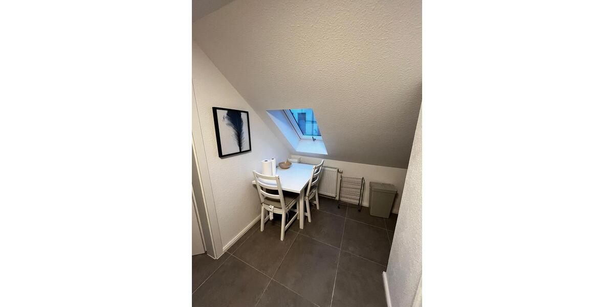 Dachgeschoßwohnung Hannover Nord - 3 Zimmer, 54 m&sup2;, 1.200&euro; | Angebot:25187031