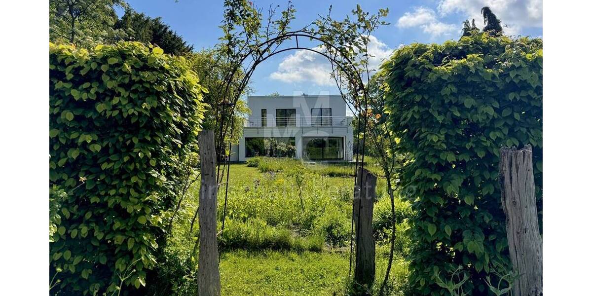 Einfamilienhaus Hannover / Isernhagen-Süd Isernhagen-Süd - 5 Zimmer, 217 m&sup2;, 2.100.000&euro; | Angebot:26798845