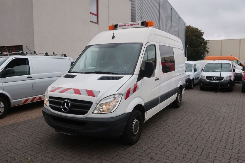 Mercedes-Benz Sprinter 211.254 km 10.400 € Hannover 30179