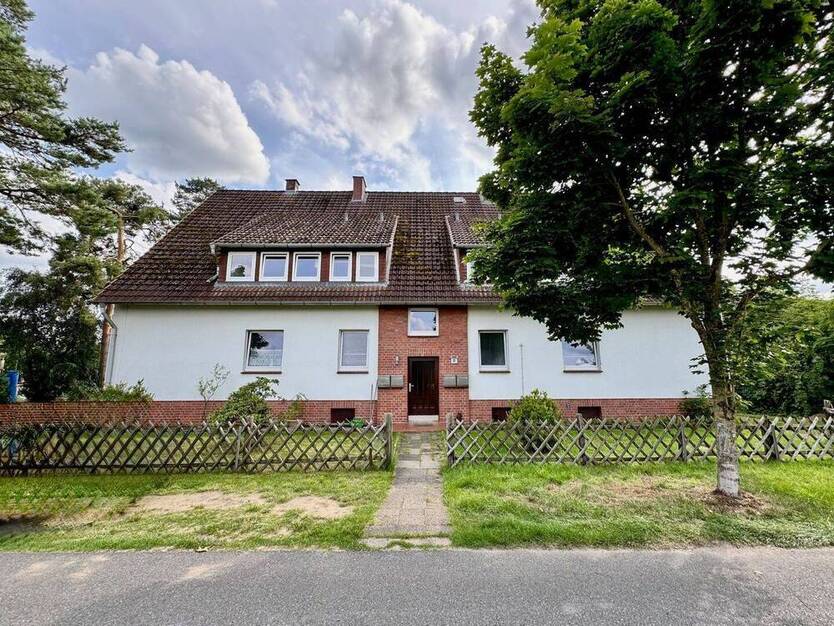 Solides 4-Parteienhaus in Lindwedel