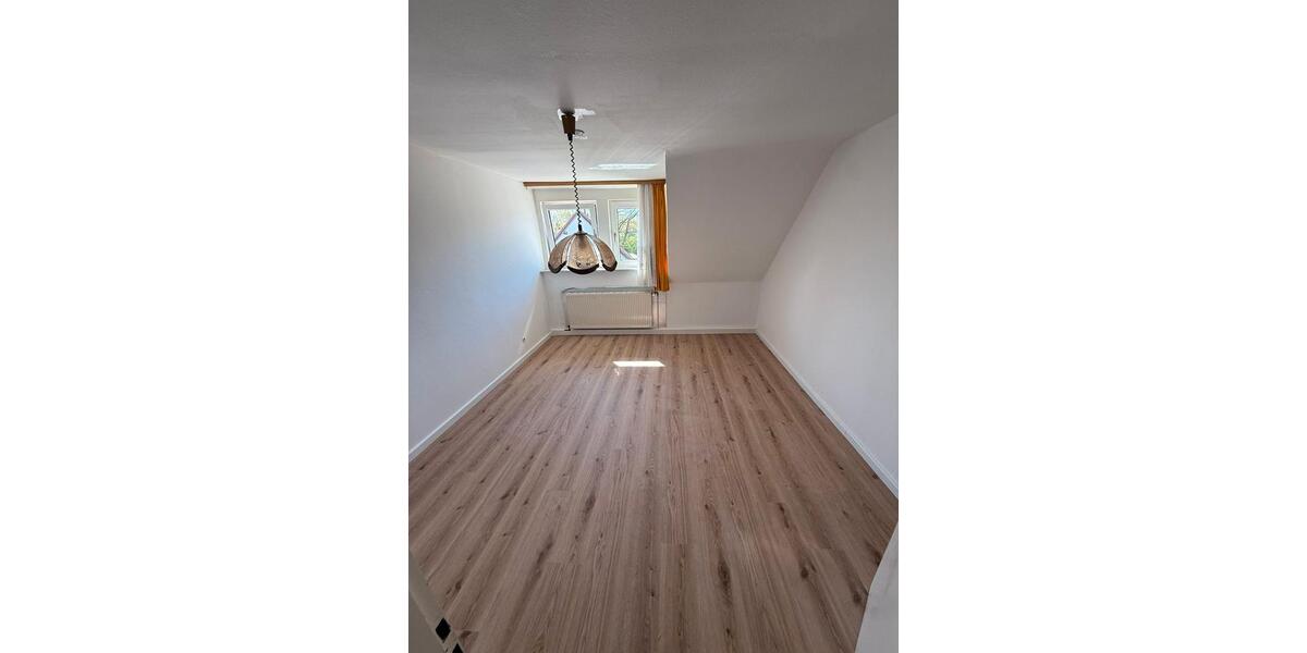 Etagenwohnung Langenhagen Engelbostel - 2.5 Zimmer, 65 m&sup2;, 850&euro; | Angebot:26263982