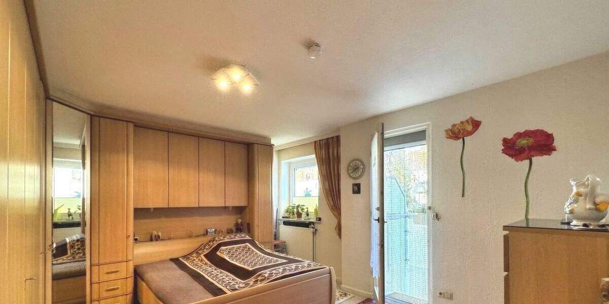 Lage, Lage, Lage: 3,5-Zimmer-Eigentumswohnung im 1. OG in Hannover-Döhren mit Gestaltungspotenzial 3 zimmer