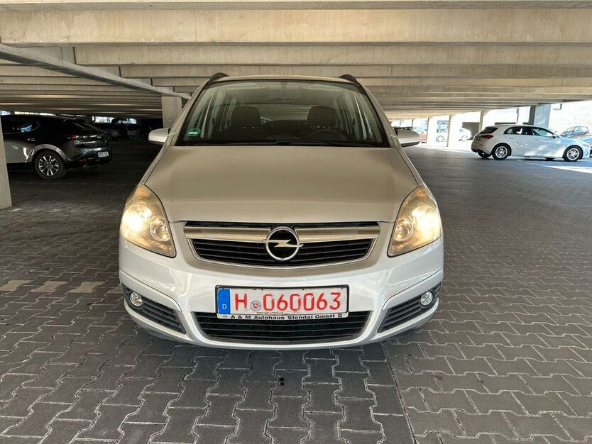 Opel Zafira 100.000 km 3.998 € Hannover 30629