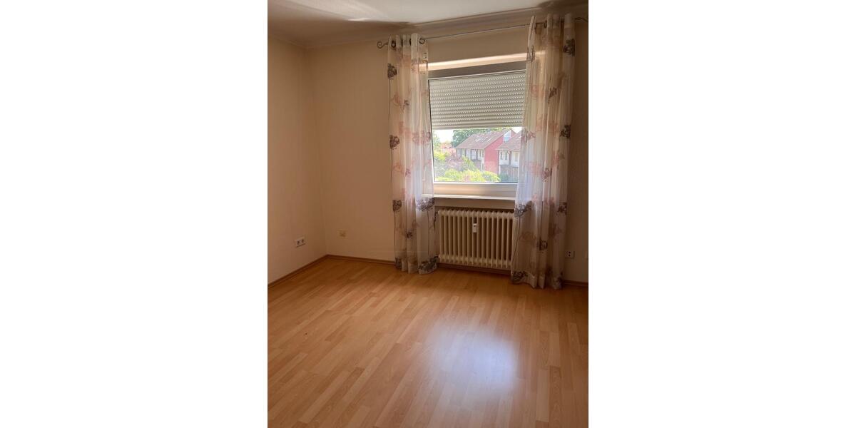 Etagenwohnung Wedemark - 3 Zimmer, 81 m&sup2;, 240.000&euro; | Angebot:27049144