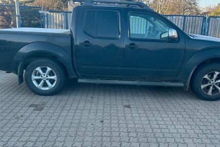 Nissan Navara 325.000 km 5.500 &euro; Seelze 30926