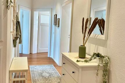 Neugründung einer 4er WG in einer stilvoll möblierten 4-Zimmer Altbauwohnung in der List! 4 zimmer