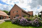 Einfamilienhaus Langenhagen Engelbostel - 8 Zimmer, 355 m&sup2;, 2.200&euro; | Angebot:26662248
