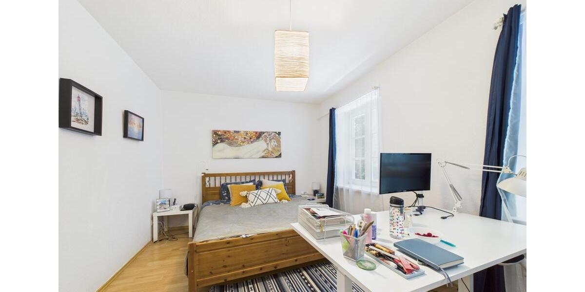 Wohnen im Grünen – möbl. 3-Zi.-Wohnung m. Waldblick in Hildesheim 3 zimmer