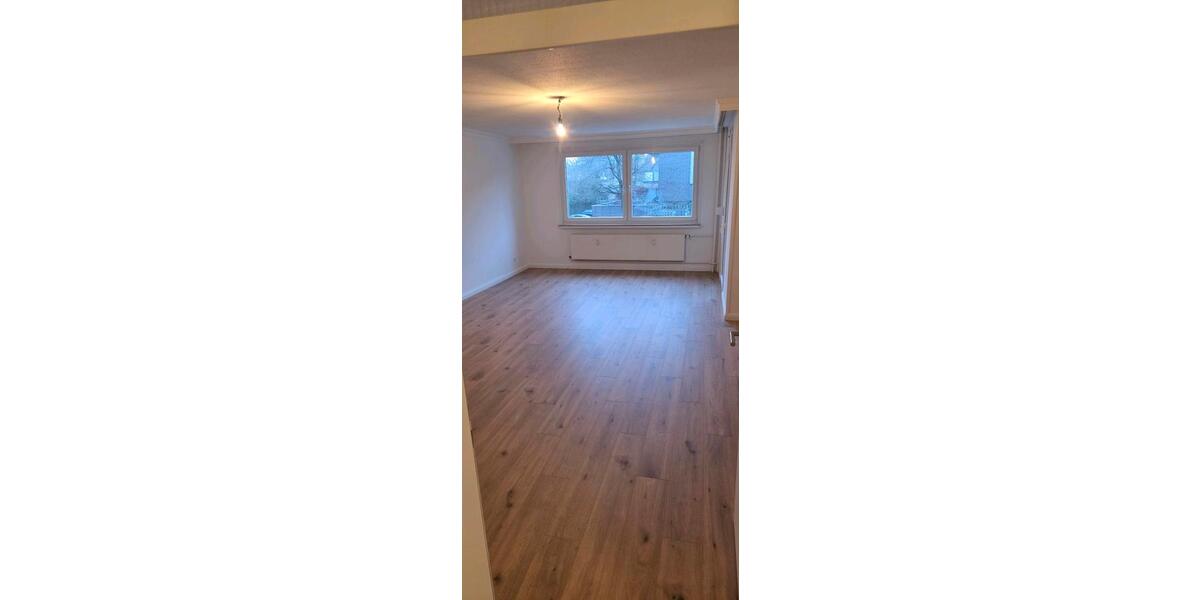 Erdgeschoßwohnung Langenhagen Brink - 3 Zimmer, 92 m&sup2;, 1.170&euro; | Angebot:24660959