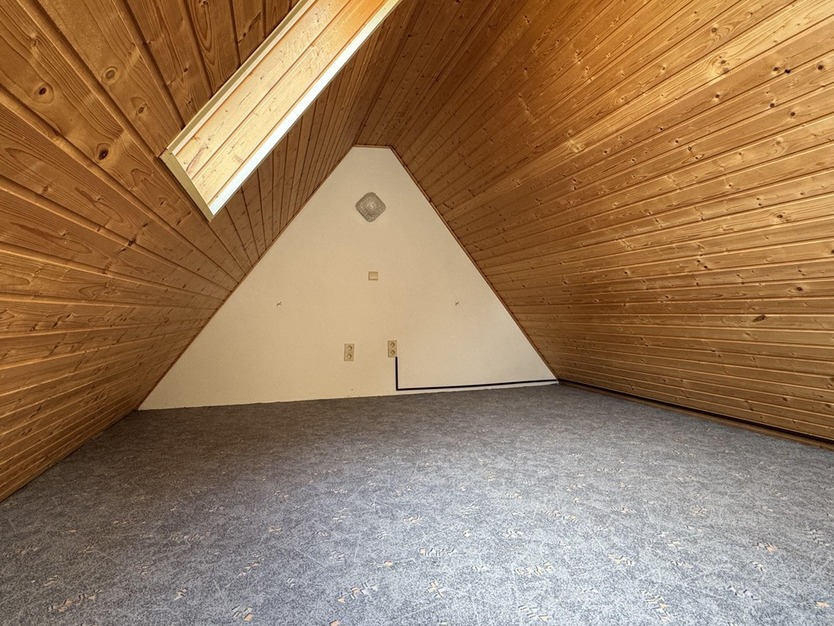 Großzügiges Wohnhaus in ruhiger Lage 8 zimmer