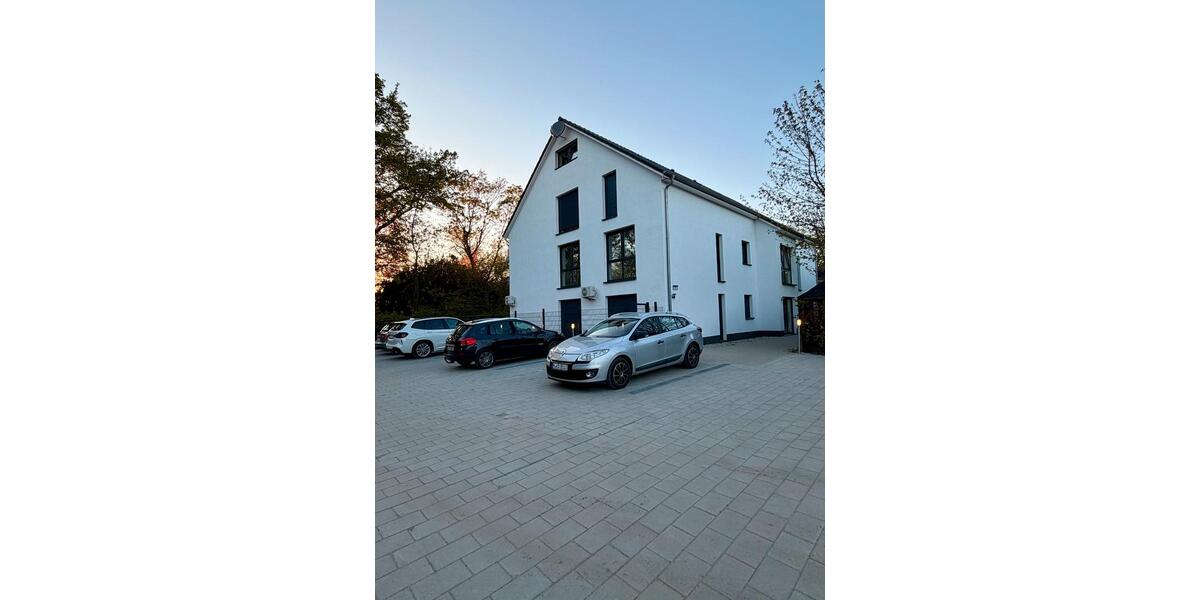 Etagenwohnung Sehnde - 3.5 Zimmer, 110 m&sup2;, 1.190&euro; | Angebot:26269919