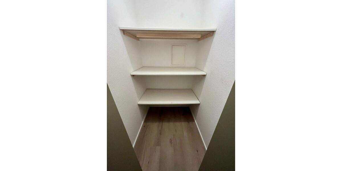 Etagenwohnung Ronnenberg - 3 Zimmer, 76 m&sup2;, 699&euro; | Angebot:25739881