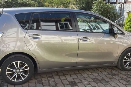 Toyota Verso 127.397 km 9.850 &euro; Wunstorf 31515