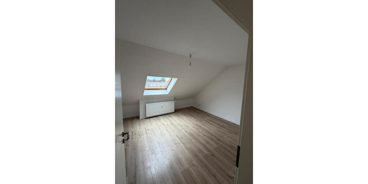 Dachgeschoßwohnung Burgdorf - 2 Zimmer, 50 m&sup2;, 550&euro; | Angebot:26610258