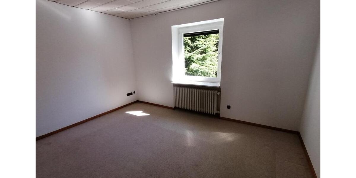 Einfamilienhaus mit Einliegerwohnung 6 zimmer