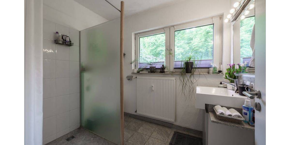 Mehrfamilienhaus, Wohnhaus Hannover / Seelhorst Seelhorst - 8 Zimmer, 297 m&sup2;, 859.000&euro; | Angebot:26879241