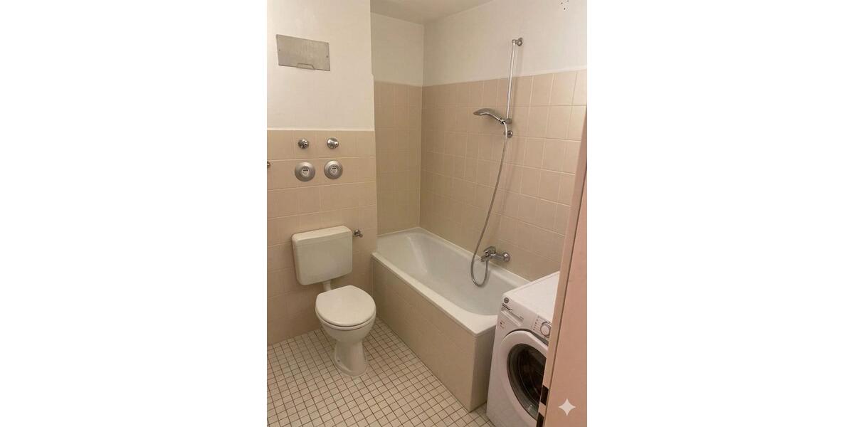 Dachgeschoßwohnung Hildesheim Bockfeld - 2 Zimmer, 58 m&sup2;, 311&euro; | Angebot:26395916