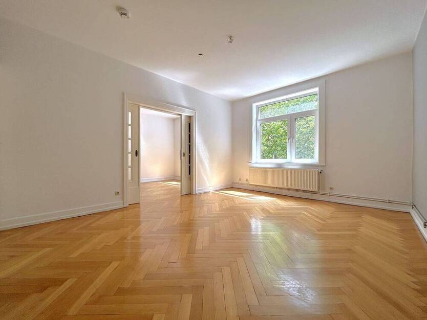 Wunderschöne 4 Zimmerwohnung mit Balkon in der beliebten Südstadt
