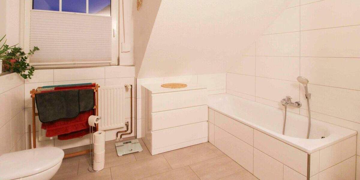 Doppelhaushälfte Hannover Misburg-Süd - 5 Zimmer, 100 m&sup2;, 449.000&euro; | Angebot:25155204