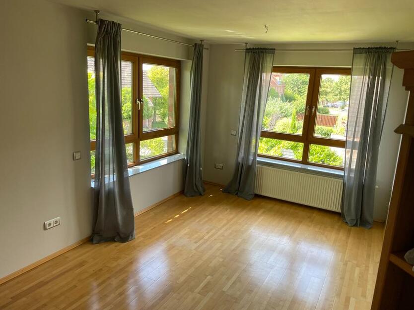 Helle, geräumige 4-Zimmer-DHH mit gehobener Innenausstattung zimmer