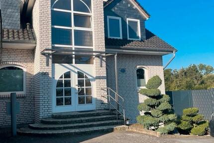 1 Zi. Wohnung 30m2, Teilmöbliert, frisch renoviert 1 zimmer