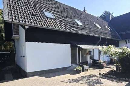 Haus zum Kaufen in Hannover Bothfeld 750.000 € 230 m² 10 zimmer