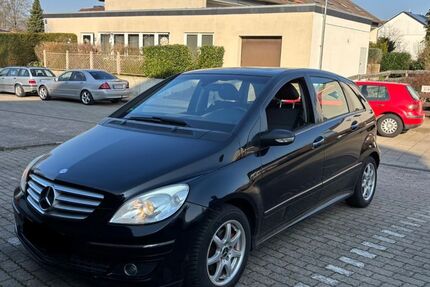 Mercedes-Benz 200 260.000 km 2.300 &euro; BAD NENNDORF 31542