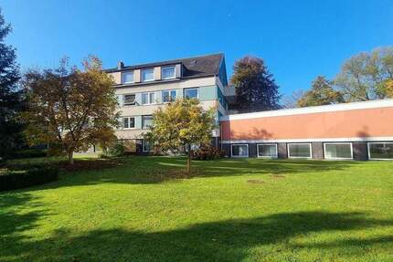 BESTE LAGE - VIELE RÄUME - VIELE MÖGLICKEITEN - RUHIG IM UNTERGESCHOSS zimmer