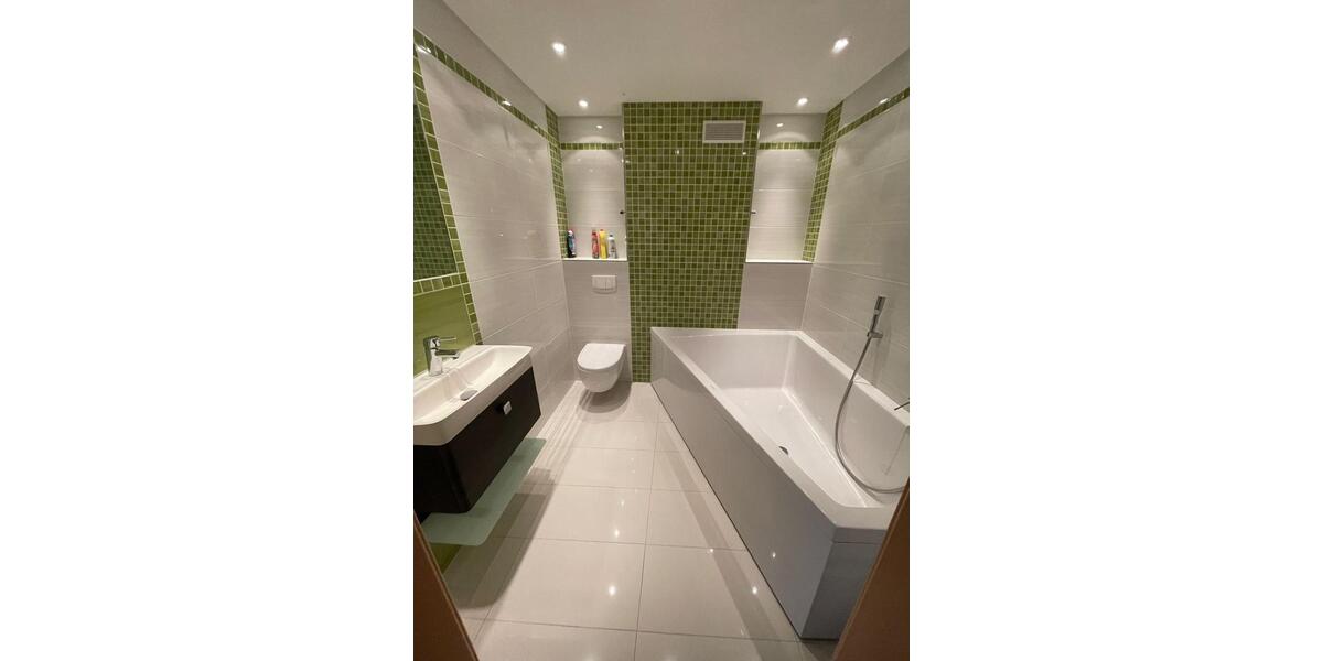Hochparterre Hannover Döhren-Wülfel - 5 Zimmer, 135 m&sup2;, 1.200&euro; | Angebot:26402899