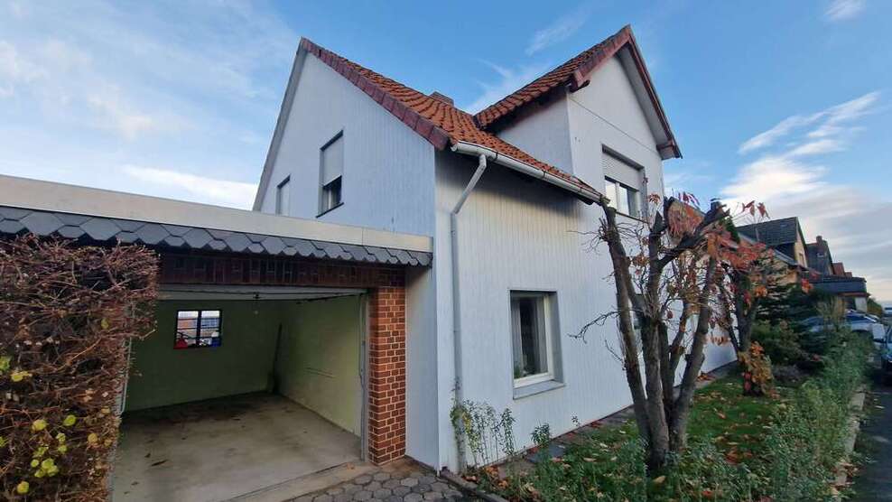 Haus zum Kaufen in Barsinghausen 319.000 € 183.6 m² 7 zimmer