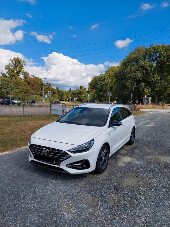 i30