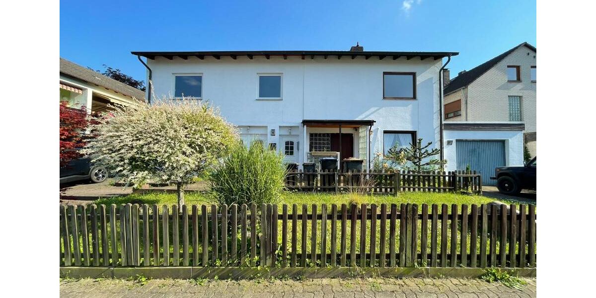 Etagenwohnung Springe - 5 Zimmer, 180 m&sup2;, 1.450&euro; | Angebot:24736538