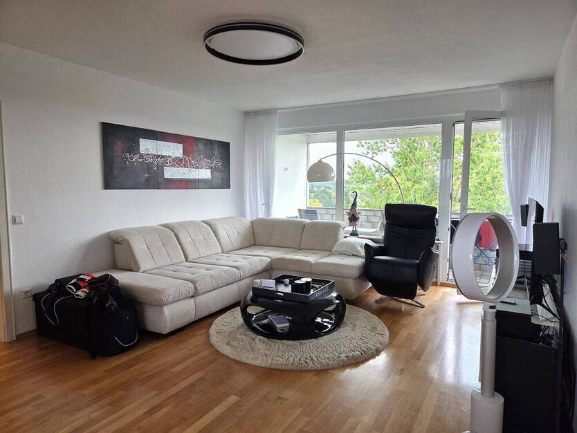 Attraktive 4-Zimmer-Wohnung mit Panoramablick in Kirchrode!