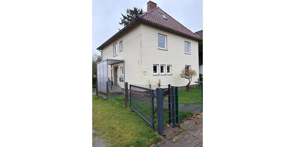 Mehrfamilienhaus mit Grundstück zimmer
