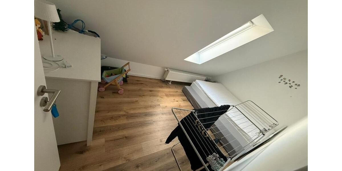 Etagenwohnung Langenhagen Engelbostel - 3 Zimmer, 85 m&sup2;, 900&euro; | Angebot:26005667