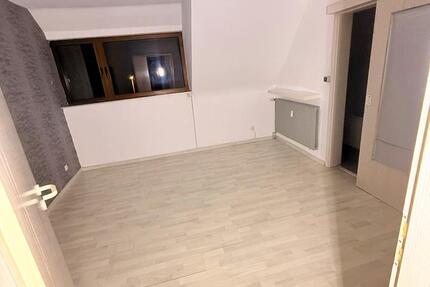 Wohnung Garbsen Berenbostel - 4 Zimmer, 96 m&sup2;, 1.200&euro; | Angebot:24854492