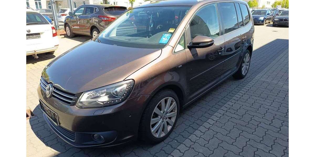 VW Touran 259.000 km 5.000 &euro; Hannover 30179