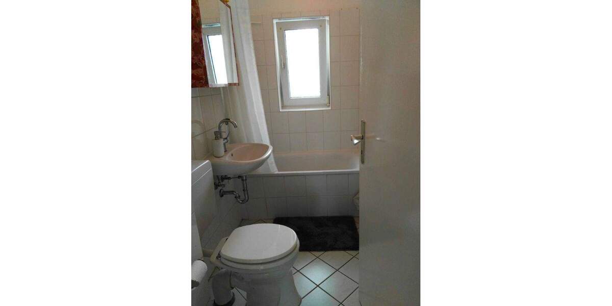 Etagenwohnung Hannover Vinnhorst - 6 Zimmer, 110 m&sup2;, 1.200&euro; | Angebot:25385896